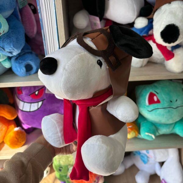 Snoopy piloto en versión peluche con traje de vuelo clásico