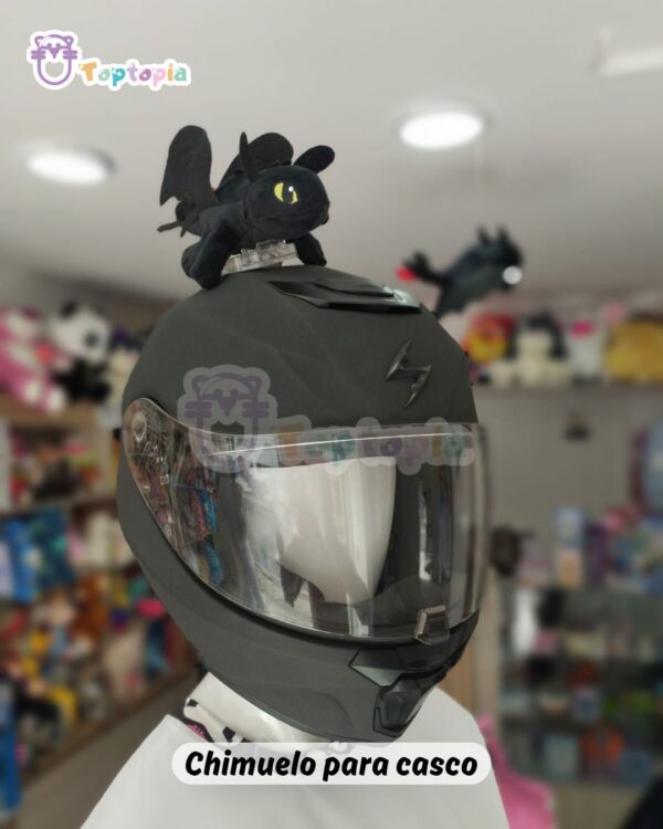 Casco de motociclista decorado con peluche de Chimuelo negro, peluches para cascos de alta calidad