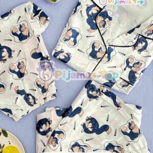 Pijama de personaje Disney Lucifer el gato travieso de la película Cenicienta.